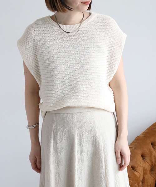 cepo(セポ)の「〈前後2way〉畦編みクロスベスト(ベスト・レディース・オフホワイト/チャコール/グレイッシュベージュ・M)」の17枚目の写真