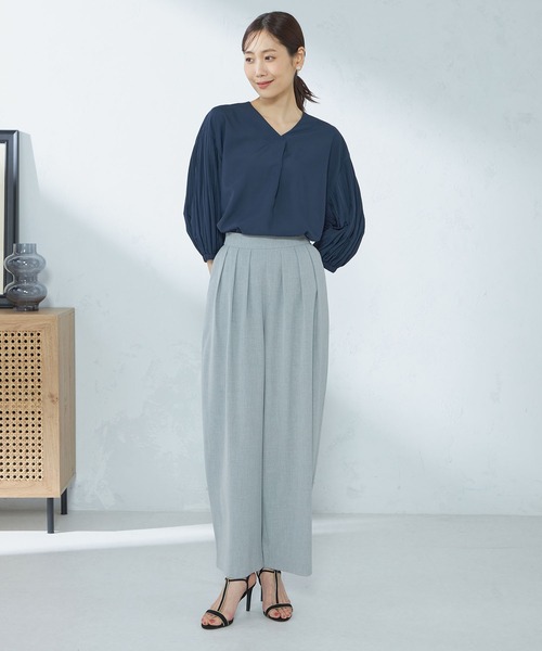 GALLORIA(ギャローリア)の「袖プリーツブラウス(シャツ/ブラウス・レディース・スモークピンク/ネイビー/ライトブルー・LL/S/M/L)」の8枚目の写真