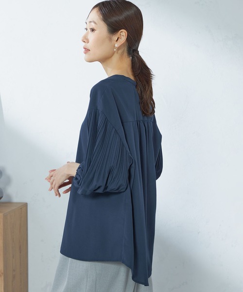 GALLORIA(ギャローリア)の「袖プリーツブラウス(シャツ/ブラウス・レディース・スモークピンク/ネイビー/ライトブルー・LL/S/M/L)」の10枚目の写真