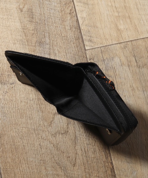 UNIVERSAL OVERALL(ユニバーサルオーバーオール)の「【UNIVERSAL OVERALL/ユニバーサルオーバーオール】メッシュ×ナイロン 2つ折りウォレット(財布・メンズ・ブラック・FREE)」の5枚目の写真