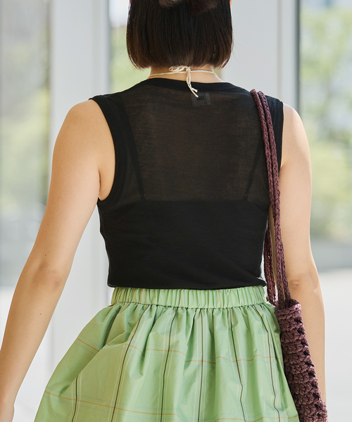 IENA LA BOUCLE(イエナラブークル)の「《追加》IENA LA BOUCLE 水撚りガスフライスノースリーブ(Tシャツ/カットソー・レディース・ホワイト/ブラウン/ピンク/ブラック・FREE)」の6枚目の写真