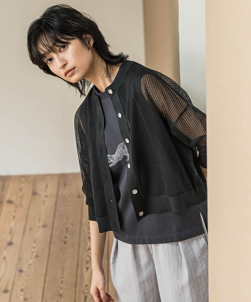 MAYSON GREY(メイソングレイ)の「透かし柄編みニットカーディガン≪手洗い可能≫(カーディガン/ボレロ・レディース・ブルー/イエロー/ホワイト/ライトグレー/チャコールグレー・M)」の16枚目の写真