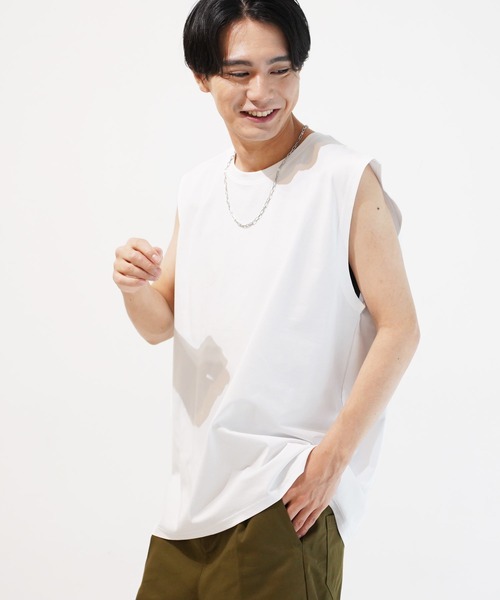 En serio TOKYO(エンソリオトーキョー)の「ベーシックノースリーブカットソー(Tシャツ/カットソー・メンズ・オフホワイト/グレー/ブラック/ベージュ・MEDIUM/LARGE/X-LARGE)」の5枚目の写真