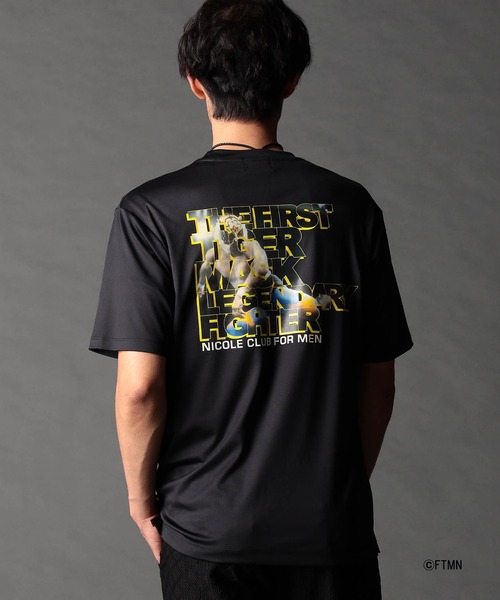 NICOLE CLUB FOR MEN（ニコルクラブフォーメン）の「≪タイガーマスク≫≪武藤敬司≫プロレスコラボTシャツ（Tシャツ/カットソー・メンズ・ブラック系/ホワイト系1/ホワイト系2/ネイビー系・MEDIUM/LARGE/X-LARGE）」の3枚目の写真