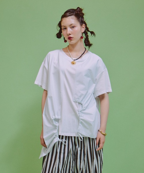 manana suerte(マニャーナスエルテ)の「アシンメトリードロストTシャツ(Tシャツ/カットソー・レディース・ホワイト/ブラック・FREE)」の2枚目の写真