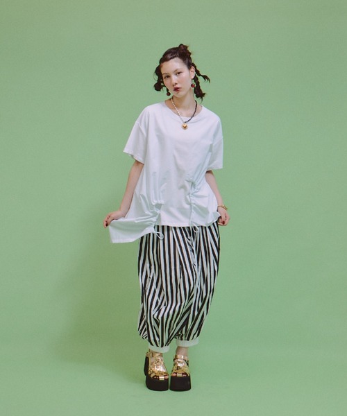 manana suerte(マニャーナスエルテ)の「アシンメトリードロストTシャツ(Tシャツ/カットソー・レディース・ホワイト/ブラック・FREE)」の11枚目の写真