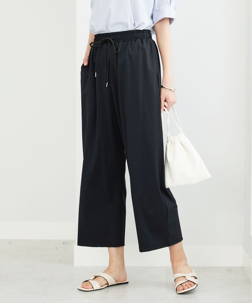 BELLUNA PLUS(ベルーナ)の「ヒンヤリ爽快!イージーワイドパンツ(その他パンツ・レディース・カーキ/ブラック・MEDIUM/X-LARGE/LARGE)」の11枚目の写真