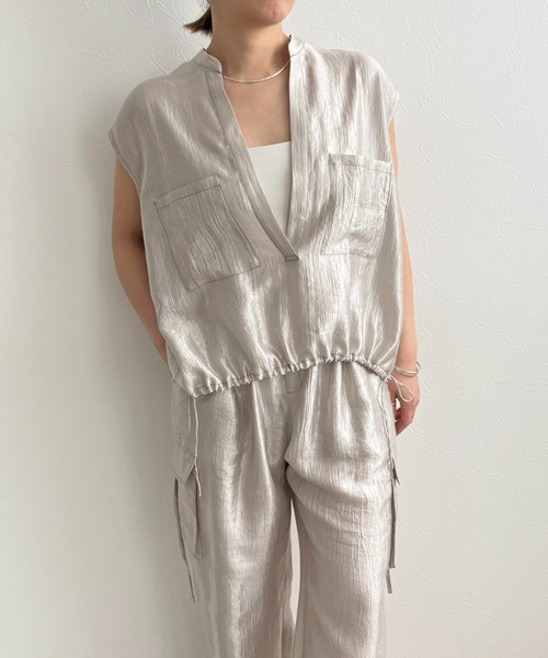 LHELBIE（レルビエ）の「スキッパードロストシャツ（シャツ/ブラウス・レディース・ライトグレー/ブラウン/ブラック・M）」の11枚目の写真