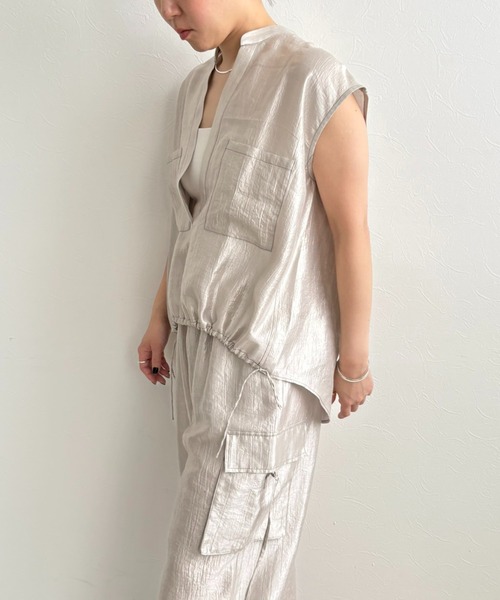 LHELBIE（レルビエ）の「スキッパードロストシャツ（シャツ/ブラウス・レディース・ライトグレー/ブラウン/ブラック・M）」の13枚目の写真