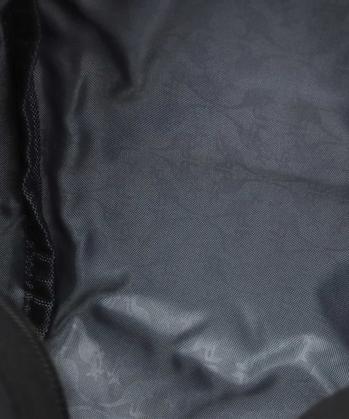 KANGOL(カンゴール)の「ラウンドシルエット ミニ ショルダーバッグ(ショルダーバッグ・メンズ・ブラック・FREE)」の9枚目の写真