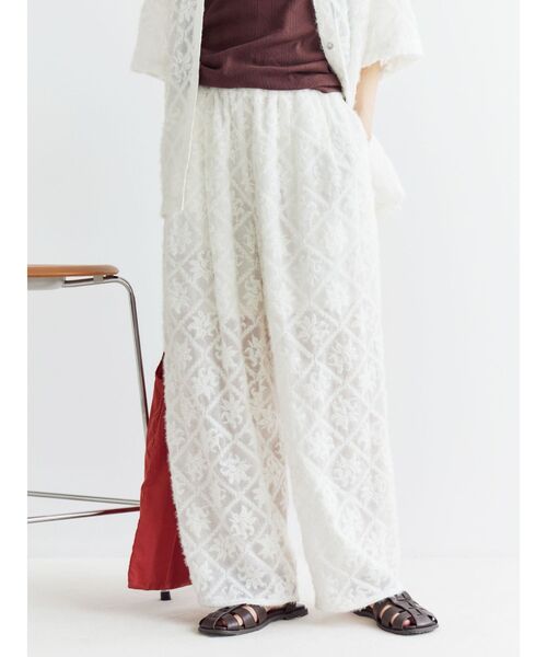 Ungrid（アングリッド）の「起毛エンブロイダリーラフパンツ（その他パンツ・レディース・レッド/オフホワイト/ブラック・FREE）」の2枚目の写真