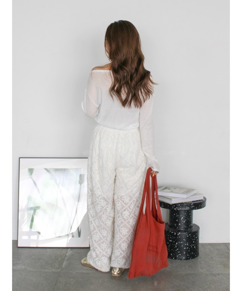 Ungrid（アングリッド）の「起毛エンブロイダリーラフパンツ（その他パンツ・レディース・レッド/オフホワイト/ブラック・FREE）」の13枚目の写真