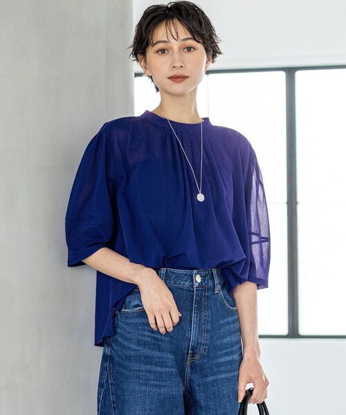 23区(ニジュウサンク)の「【洗える】クリアトリコットジャージー ギャザーフォルム カットソー(Tシャツ/カットソー・レディース・ベージュ系/カーキ系/ブラック系/ブルー系・38)」の4枚目の写真