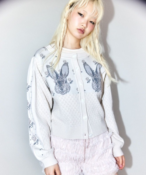 Candy Stripper（キャンディストリッパー）の「RABBIT FLOWER KNIT カーディガン（カーディガン/ボレロ・レディース・ピンク/アイボリー/ブラック・FREE）」の5枚目の写真