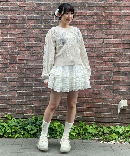 Candy Stripper（キャンディストリッパー）の「RABBIT FLOWER KNIT カーディガン（カーディガン/ボレロ・レディース・ピンク/アイボリー/ブラック・FREE）」の8枚目の写真