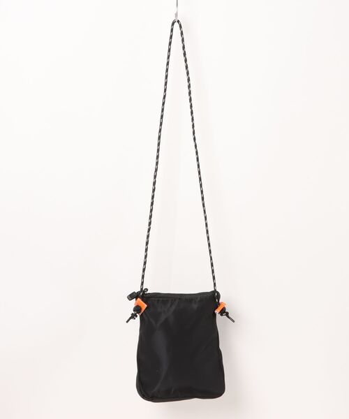 TONE SELECT GOODS(トーンセレクトグッズ)の「urbanfemine./カジュアルミニバッグ・サコッシュU7540(ハンドバッグ・レディース・ホワイト/ブラック/ブルー・FREE)」の9枚目の写真