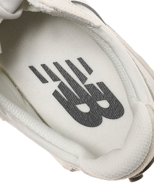 NEW BALANCE(ニューバランス)の「New Balance U327LNA(スニーカー・レディース・ベージュ・23.5㎝/23㎝/24.5㎝/25㎝/24㎝)」の7枚目の写真