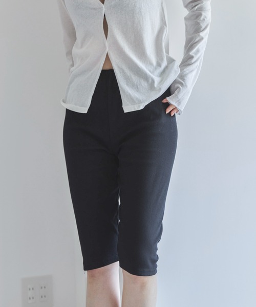 feepur(フェピュール)の「カットリブハーフパンツ(その他パンツ・レディース・ブラック/チャコールグレー・MEDIUM)」の11枚目の写真