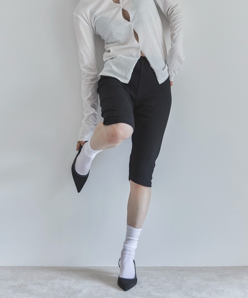 feepur(フェピュール)の「カットリブハーフパンツ(その他パンツ・レディース・ブラック/チャコールグレー・MEDIUM)」の13枚目の写真