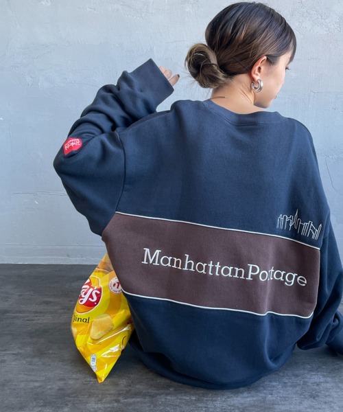 Manhattan Portage（マンハッタンポーテージ）の「[MANHATTAN PORTAGE/マンハッタンポーテージ] 別注 バック切替デザイン クルーネックスウェット（スウェット・レディース・ネイビー/ブラック/グレー・XL/L/M/S）」の3枚目の写真