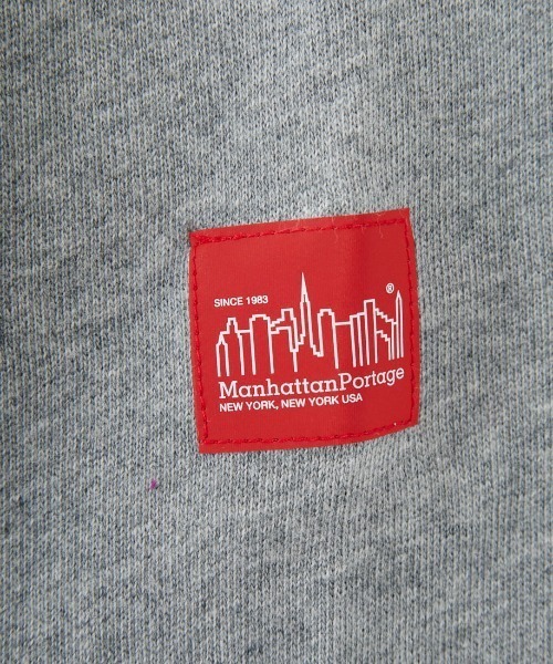 Manhattan Portage（マンハッタンポーテージ）の「[MANHATTAN PORTAGE/マンハッタンポーテージ] 別注 バック切替デザイン クルーネックスウェット（スウェット・レディース・ネイビー/ブラック/グレー・XL/L/M/S）」の18枚目の写真
