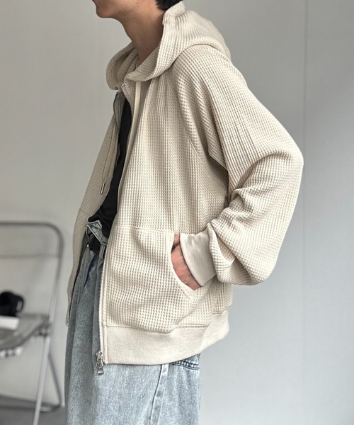 CREARE -LINO-(クレアーレリノ)の「〈ユニセックス商品〉ワッフルZIPパーカー(パーカー・メンズ・ベージュ/グレー/ブラック・XL/L/M)」の17枚目の写真