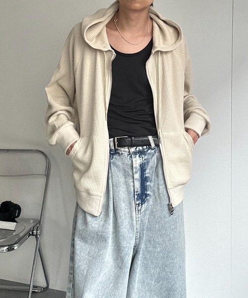 CREARE -LINO-(クレアーレリノ)の「〈ユニセックス商品〉ワッフルZIPパーカー(パーカー・メンズ・ベージュ/グレー/ブラック・XL/L/M)」の18枚目の写真