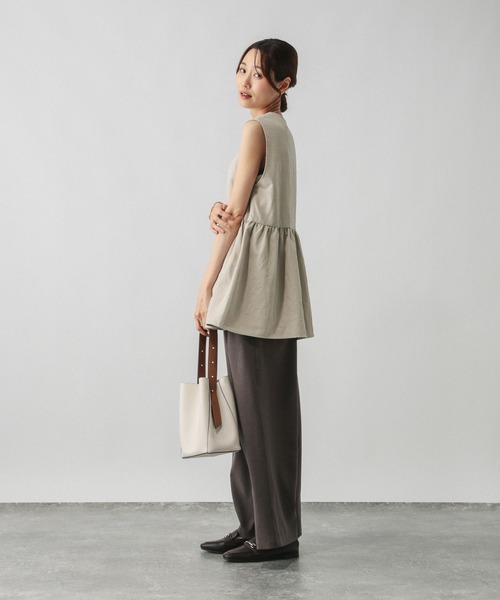 GLOBAL WORK（グローバルワーク）の「ピーチサテンベスト/580832（ベスト・レディース・グレイッシュベージュ/スミクロ/キャメル・FREE）」の9枚目の写真