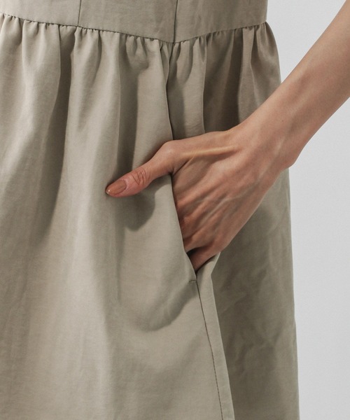 GLOBAL WORK（グローバルワーク）の「ピーチサテンベスト/580832（ベスト・レディース・グレイッシュベージュ/スミクロ/キャメル・FREE）」の22枚目の写真