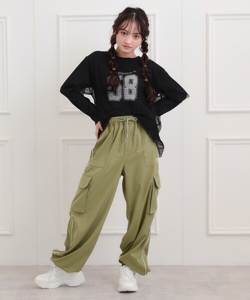 PINK-latte（ピンクラテ）の「ベーシックパイピングカーゴパンツ（その他パンツ・キッズ・ライトグレー/ブラック/パープル/カーキ・13/15 /16/14）」の6枚目の写真