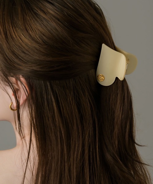 muku（ムク）の「HAIR CLIP / HEART（バレッタ/ヘアクリップ・レディース・アイボリー/ブラック/ブラウン・FREE）」の2枚目の写真