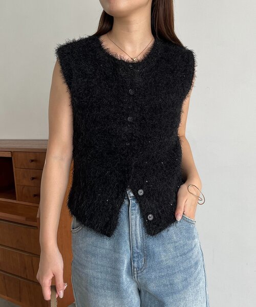 CAPRICIEUX LE'MAGE（カプリシューレマージュ）の「スパンコールフェザーベスト（ニット/セーター・レディース・ブラック/ベージュ・FREE）」の6枚目の写真