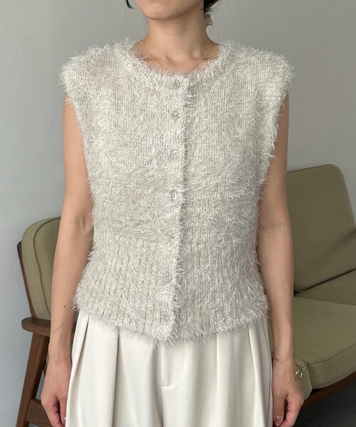 CAPRICIEUX LE'MAGE（カプリシューレマージュ）の「スパンコールフェザーベスト（ニット/セーター・レディース・ブラック/ベージュ・FREE）」の18枚目の写真