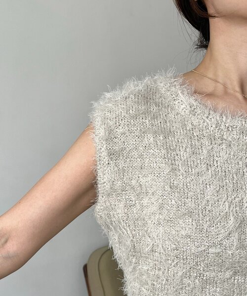 CAPRICIEUX LE'MAGE（カプリシューレマージュ）の「スパンコールフェザーベスト（ニット/セーター・レディース・ブラック/ベージュ・FREE）」の22枚目の写真