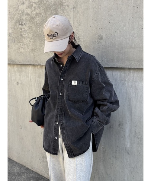 COLONY 2139（コロニートゥーワンスリーナイン）の「オーバータックデニムシャツ（シャツ/ブラウス・レディース・ブラック/ダークブルー・FREE）」の7枚目の写真