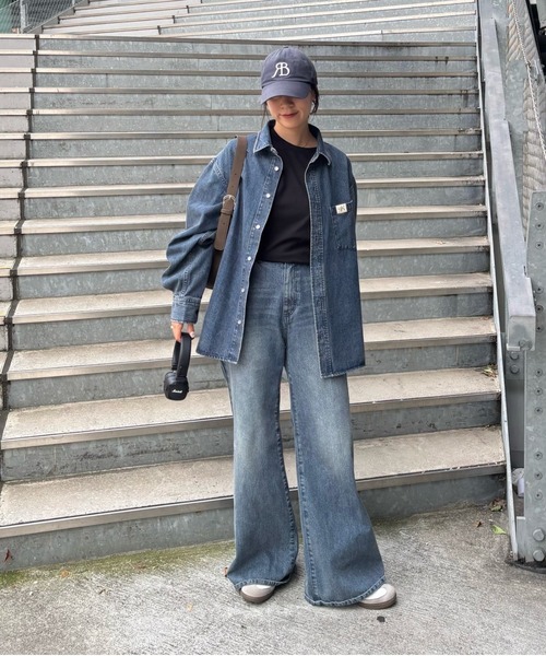 COLONY 2139（コロニートゥーワンスリーナイン）の「オーバータックデニムシャツ（シャツ/ブラウス・レディース・ブラック/ダークブルー・FREE）」の14枚目の写真