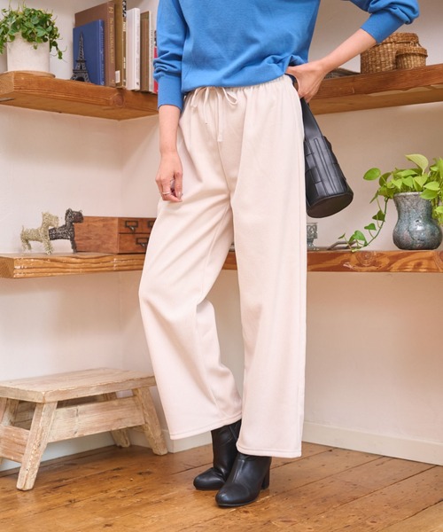 WEGO(ウィゴー)の「WEGO/【WEB限定】裏ベロアワイドイージーパンツ(スラックス・レディース・アイボリー/チャコール/ブラック・MEDIUM/LARGE)」の5枚目の写真
