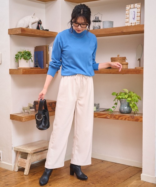 WEGO(ウィゴー)の「WEGO/【WEB限定】裏ベロアワイドイージーパンツ(スラックス・レディース・アイボリー/チャコール/ブラック・MEDIUM/LARGE)」の6枚目の写真