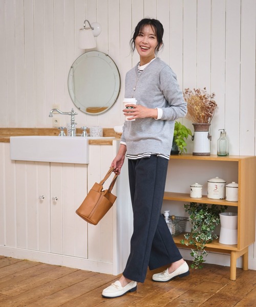 WEGO(ウィゴー)の「WEGO/【WEB限定】裏ベロアワイドイージーパンツ(スラックス・レディース・アイボリー/チャコール/ブラック・MEDIUM/LARGE)」の15枚目の写真