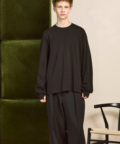 MAISON SPECIAL（メゾンスペシャル）の「《UNISEX》【EX】Prime-Over Smooth Crew Neck Long Sleeve T-Shirt/プライムオーバースムースクルーネックロングスリーブTシャツ【MAISON SPECIAL/メゾンスペシャル】（Tシャツ/カットソー・メンズ・チャコールグレー/ブラック/オフホワイト/グレイッシュベージュ・1/2/0）」の14枚目の写真