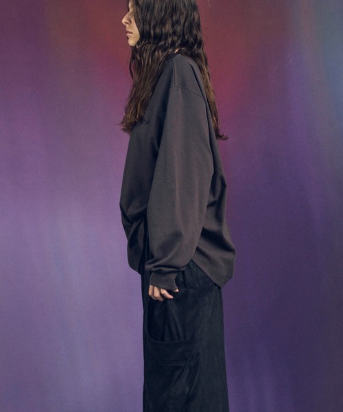 MAISON SPECIAL（メゾンスペシャル）の「《UNISEX》【EX】Prime-Over Smooth Crew Neck Long Sleeve T-Shirt/プライムオーバースムースクルーネックロングスリーブTシャツ【MAISON SPECIAL/メゾンスペシャル】（Tシャツ/カットソー・メンズ・チャコールグレー/ブラック/オフホワイト/グレイッシュベージュ・1/2/0）」の18枚目の写真