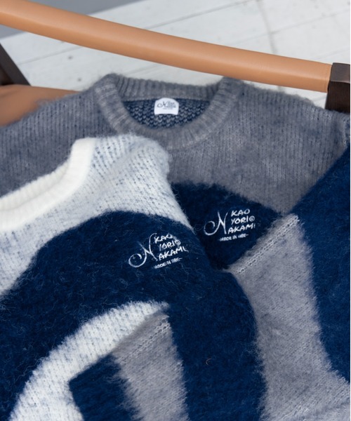 kaoyorinakami（カオヨリナカミ）の「KUNE-KUNE KNIT / クネクネニット（ニット/セーター・メンズ・グレー/アイボリー・MEDIUM/X-LARGE/LARGE/SMALL）」の3枚目の写真