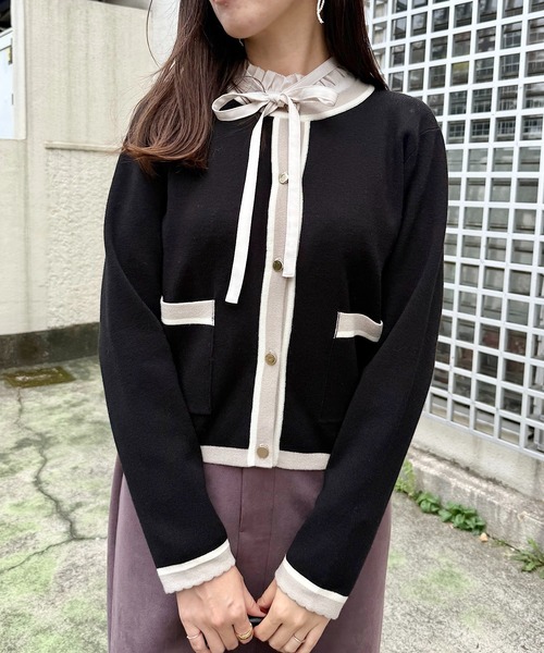 couture brooch(クチュールブローチ)の「【高見え・通勤・大人可愛い】配色総針スカラカーディガン(カーディガン/ボレロ・レディース・ブルー系その他/アイボリー/ブラック・36/38/40/42)」の1枚目の写真