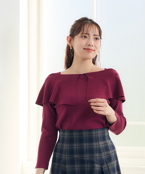 12Twelve Agenda（トゥエルブ　アジェンダ）の「前後2wayフリルオフショル7分袖ニットプルオーバー（ニット/セーター・レディース・ブラック/アイボリー/ピンク・M）」の3枚目の写真