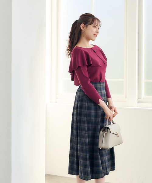 12Twelve Agenda（トゥエルブ　アジェンダ）の「前後2wayフリルオフショル7分袖ニットプルオーバー（ニット/セーター・レディース・ブラック/アイボリー/ピンク・M）」の7枚目の写真