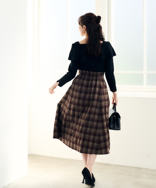 12Twelve Agenda（トゥエルブ　アジェンダ）の「前後2wayフリルオフショル7分袖ニットプルオーバー（ニット/セーター・レディース・ブラック/アイボリー/ピンク・M）」の12枚目の写真