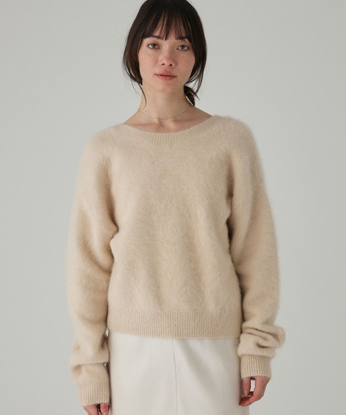 BABYLONE（バビロン）の「2WAYFOXカシミヤプルオーバー（ニット/セーター・レディース・ピンク/サックスブルー/オフホワイト/チャコール/グレー/ライトグリーン/ベージュ/ダークブラウン・フリー）」の5枚目の写真