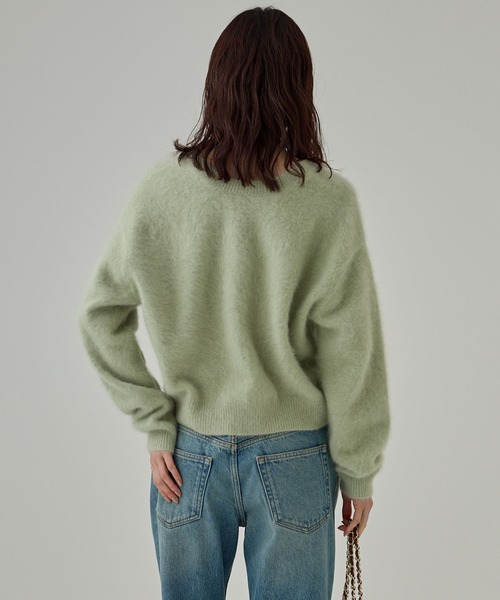 BABYLONE（バビロン）の「2WAYFOXカシミヤプルオーバー（ニット/セーター・レディース・ピンク/サックスブルー/オフホワイト/チャコール/グレー/ライトグリーン/ベージュ/ダークブラウン・フリー）」の17枚目の写真