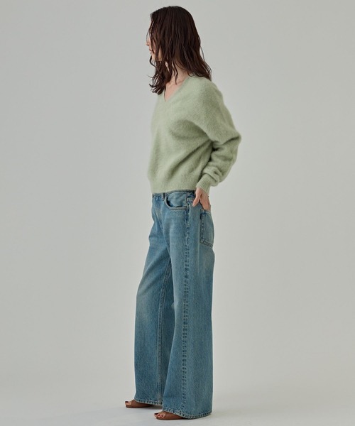 BABYLONE（バビロン）の「2WAYFOXカシミヤプルオーバー（ニット/セーター・レディース・ピンク/サックスブルー/オフホワイト/チャコール/グレー/ライトグリーン/ベージュ/ダークブラウン・フリー）」の15枚目の写真