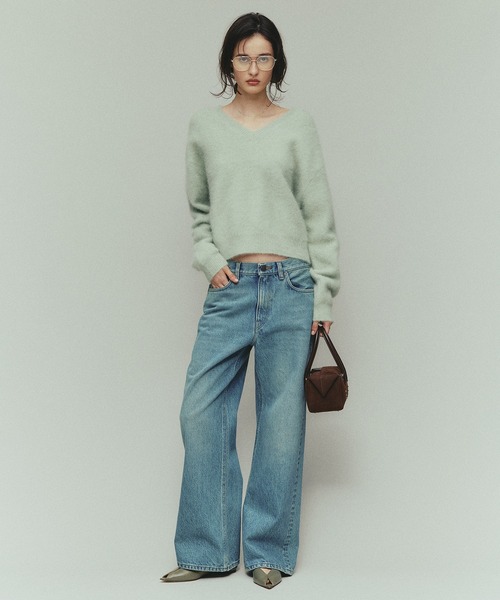 BABYLONE（バビロン）の「2WAYFOXカシミヤプルオーバー（ニット/セーター・レディース・ピンク/サックスブルー/オフホワイト/チャコール/グレー/ライトグリーン/ベージュ/ダークブラウン・フリー）」の11枚目の写真